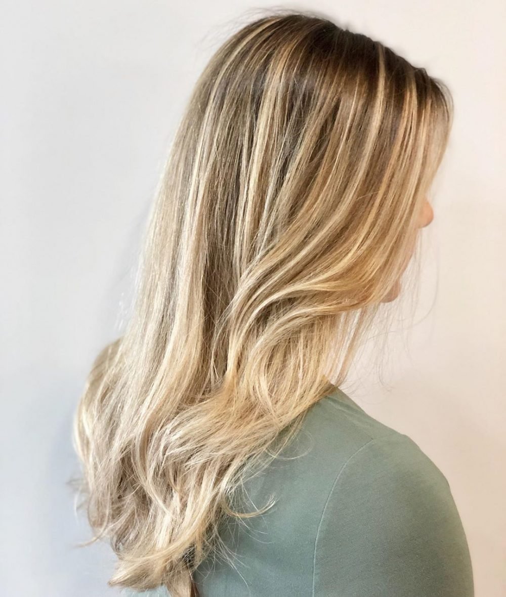 Light Ash Blonde Hair: What It Looks Like + 27 Trendy Examples