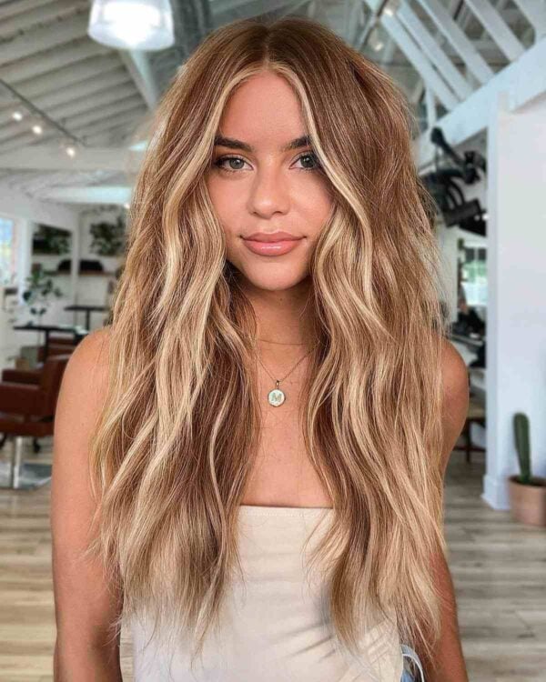 56 Stunning Money Piece Hair Highlights For A Face Framing Trend 8749