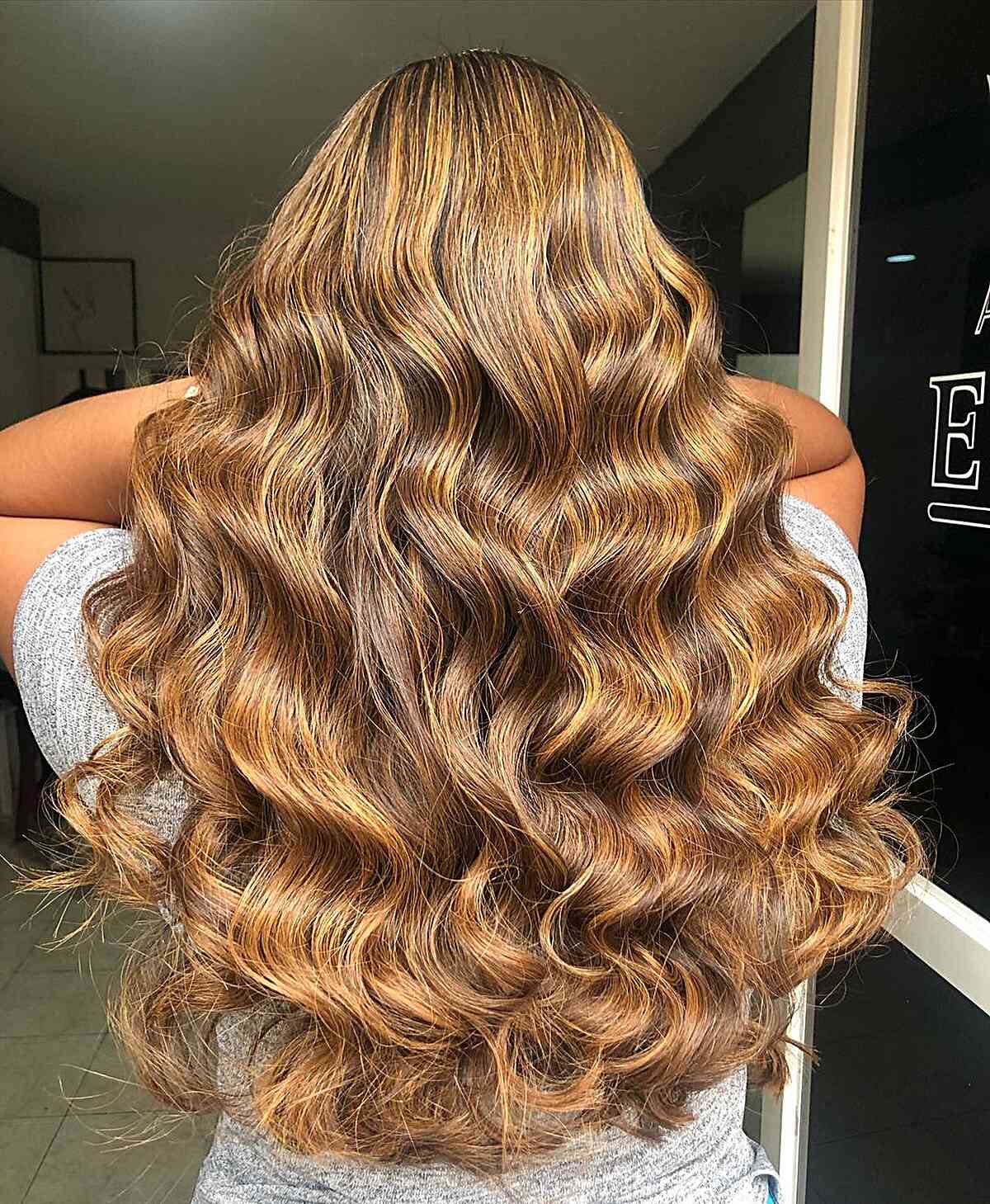 Long Wavy Light Brown with Golden Blonde Highlights