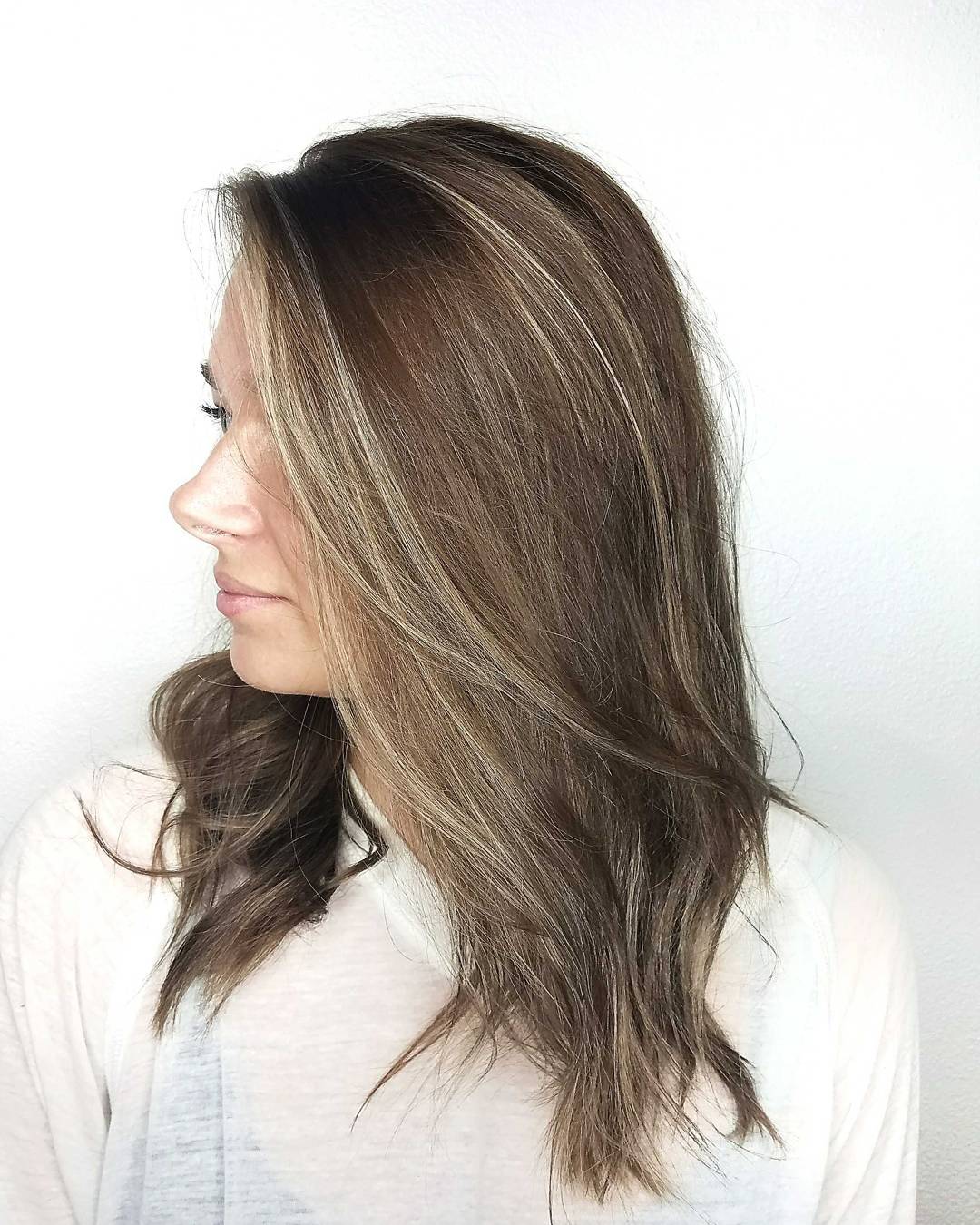 25 Light Brown Hair with Highlights Ideas For Brunettes