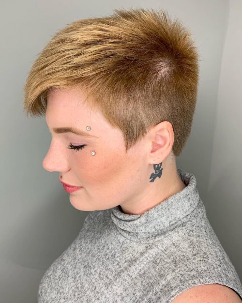 Top 36 Short Blonde Hair Ideas For A Chic Look In 2020