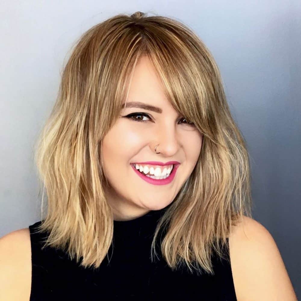 Darling Shoulder-Length Lob with Side Bangs for Chubby Faces