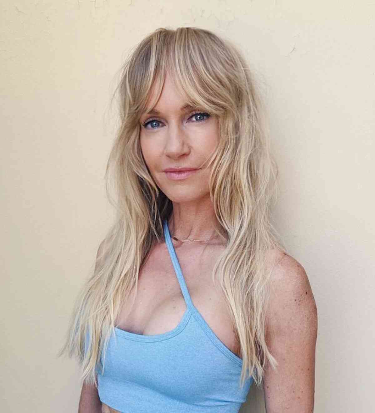 Long Beachy Layers with Middle Part Bangs for Wash-and-Go Women