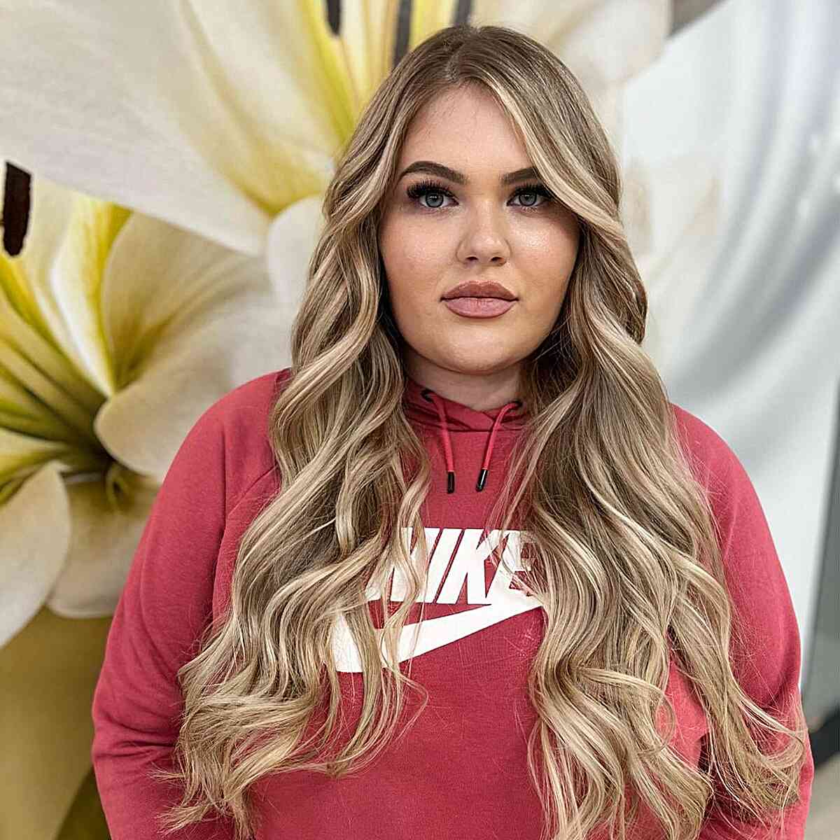 Long Blonde Balayage Hairstyle for Double Chins and women with thick but layered hair