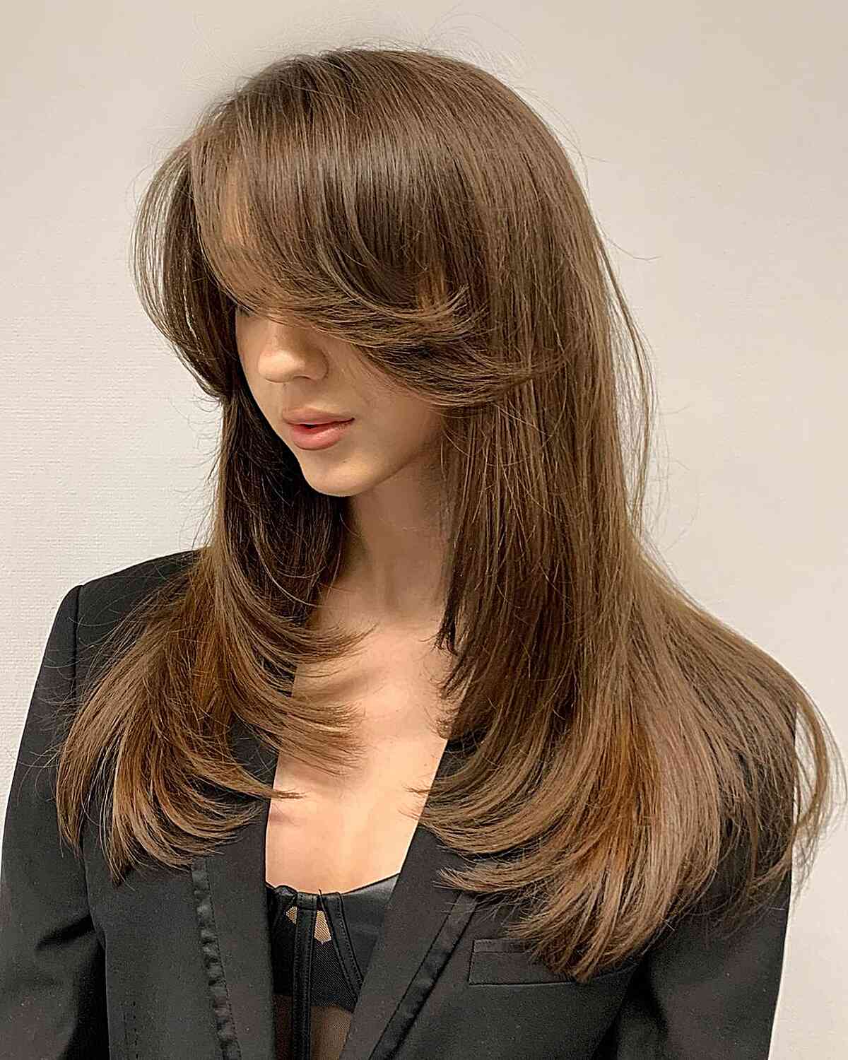 Long Choppy Hair with Short Side Bangs for Ladies