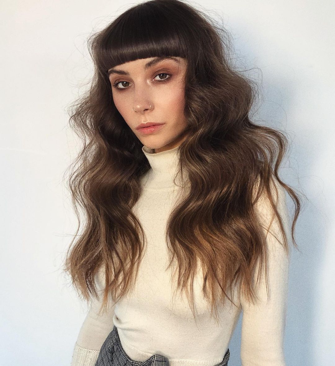 Image of Classic long shag with blunt bangs