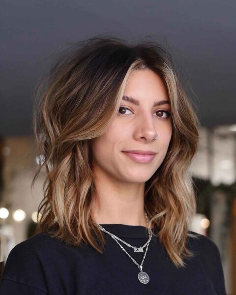 38 Coolest Shoulder-Length Hair with Curtain Bangs You've Gotta See