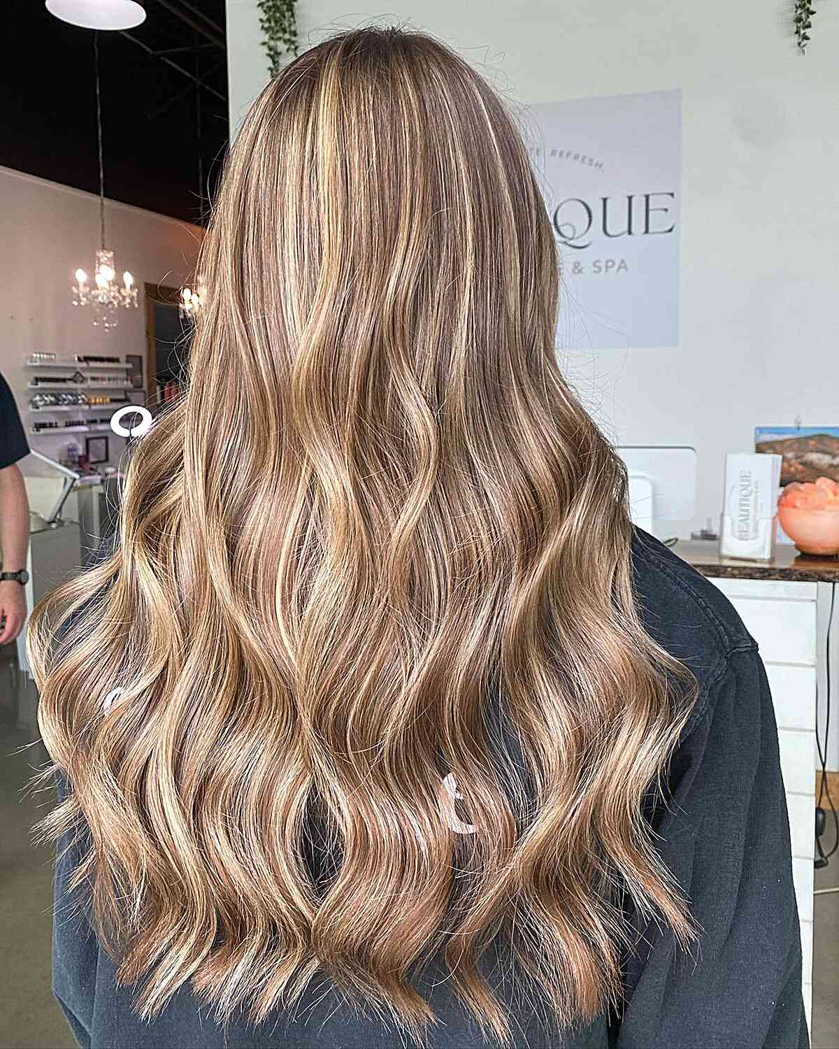 Long-Length Dimensional Blonde Balayage with Soft Waves
