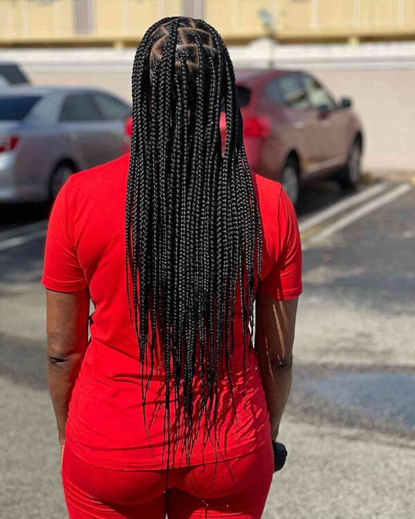 Medium Knotless Braids Are The Ultimate Protective Hair Trend And Length