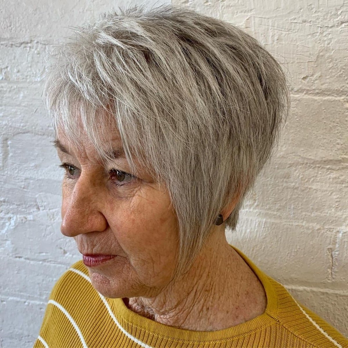 28 Edgy Hairstyles for Women Over 60 Who Want a Young & Mod Look