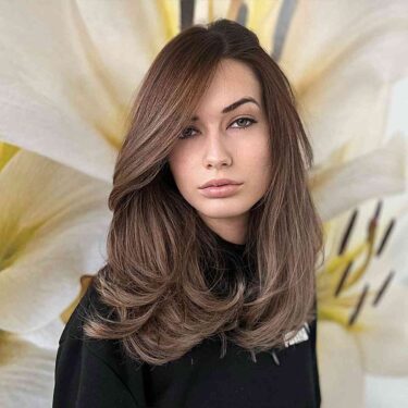 53 Straight Layered Hair Ideas for All Lengths and Textures