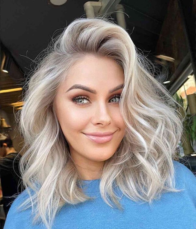 29 Hottest Long Wavy Bob Haircuts Anyone Can Pull Off