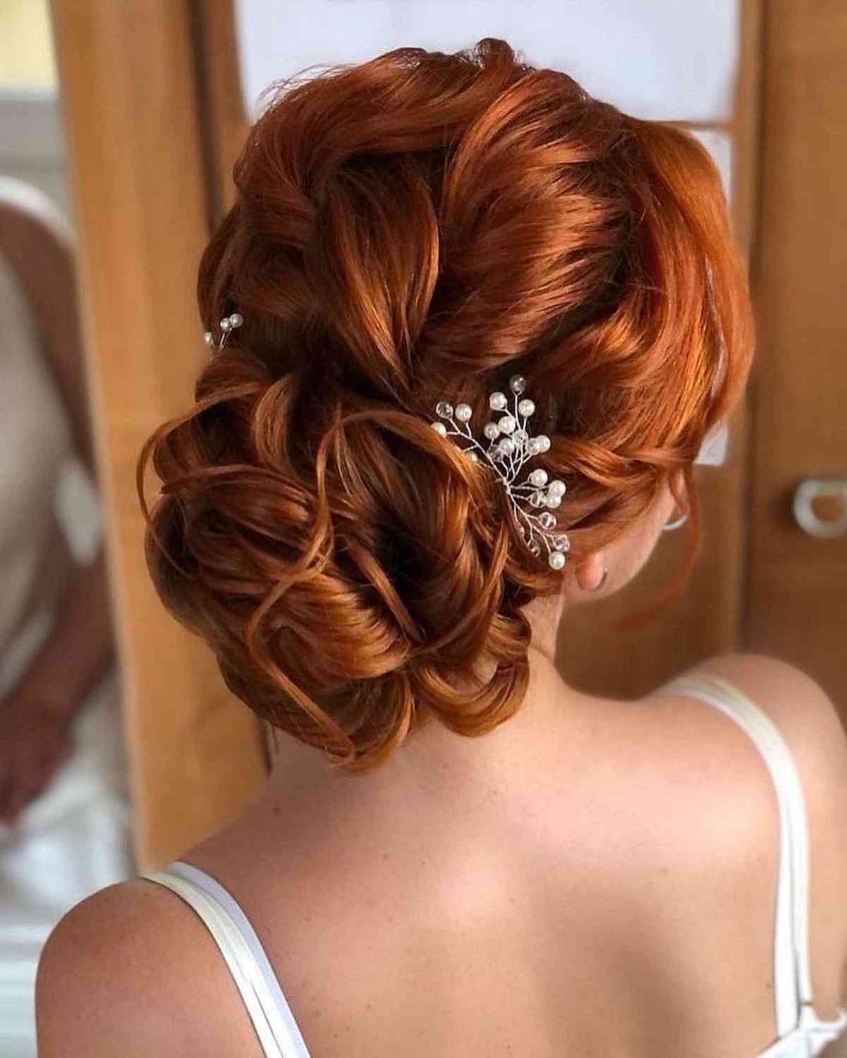 35 Breathtaking Loose Updos That Are Trendy for 2023