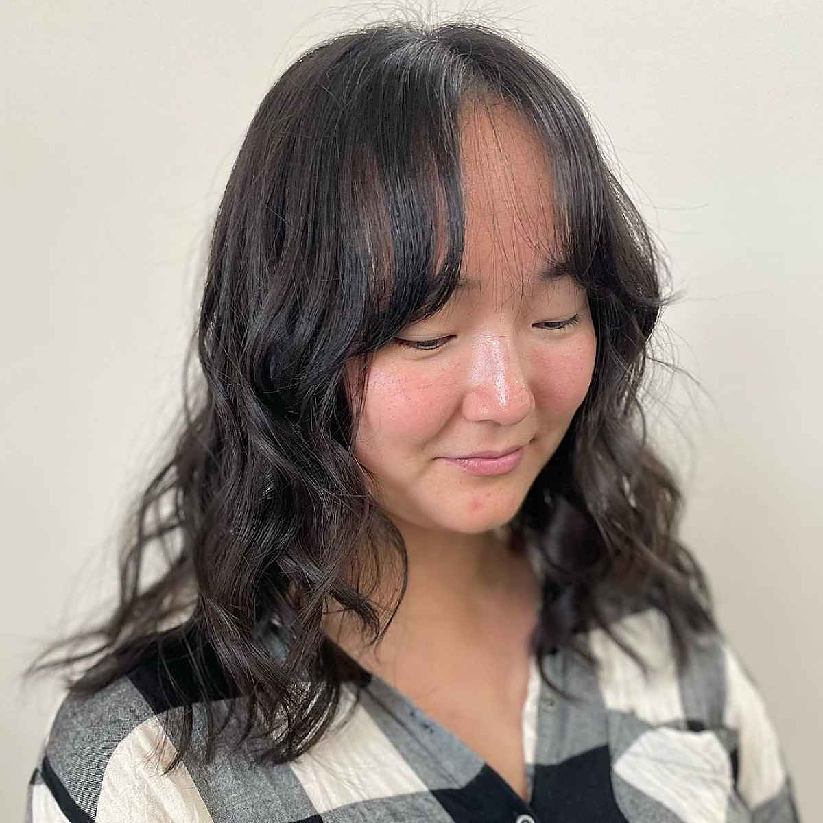 Loose Waves and Straight Curtain Bangs