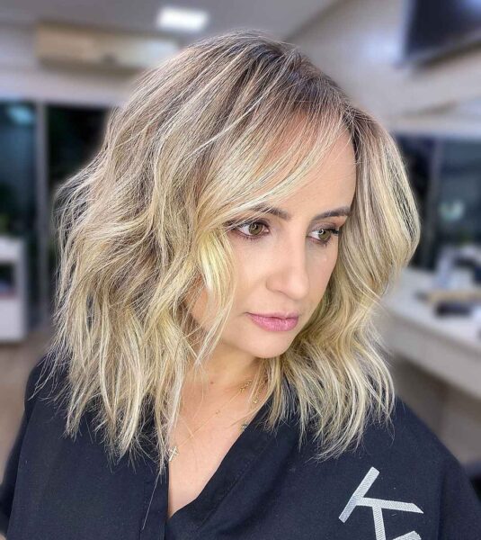 40 Haircuts for Women Over 30 That Are Still Trendy