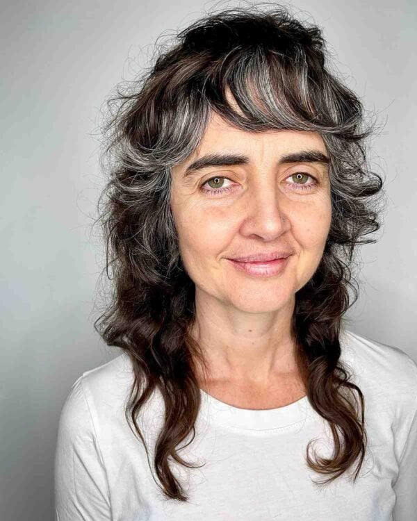 24 Modern Medium Shaggy Hairstyles Women Over 60 Can Pull Off