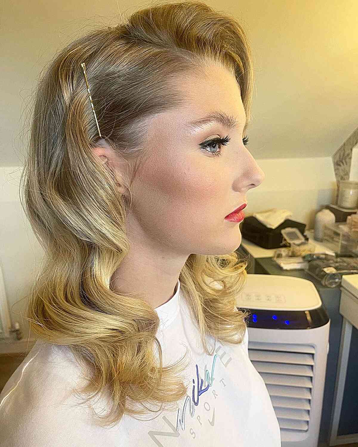 Medium Side Part Style and Voluminous Waves for Prom Night
