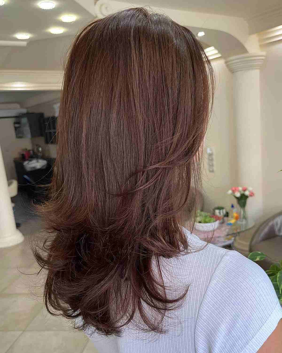 Medium to Long Haircut with Disconnected Layers