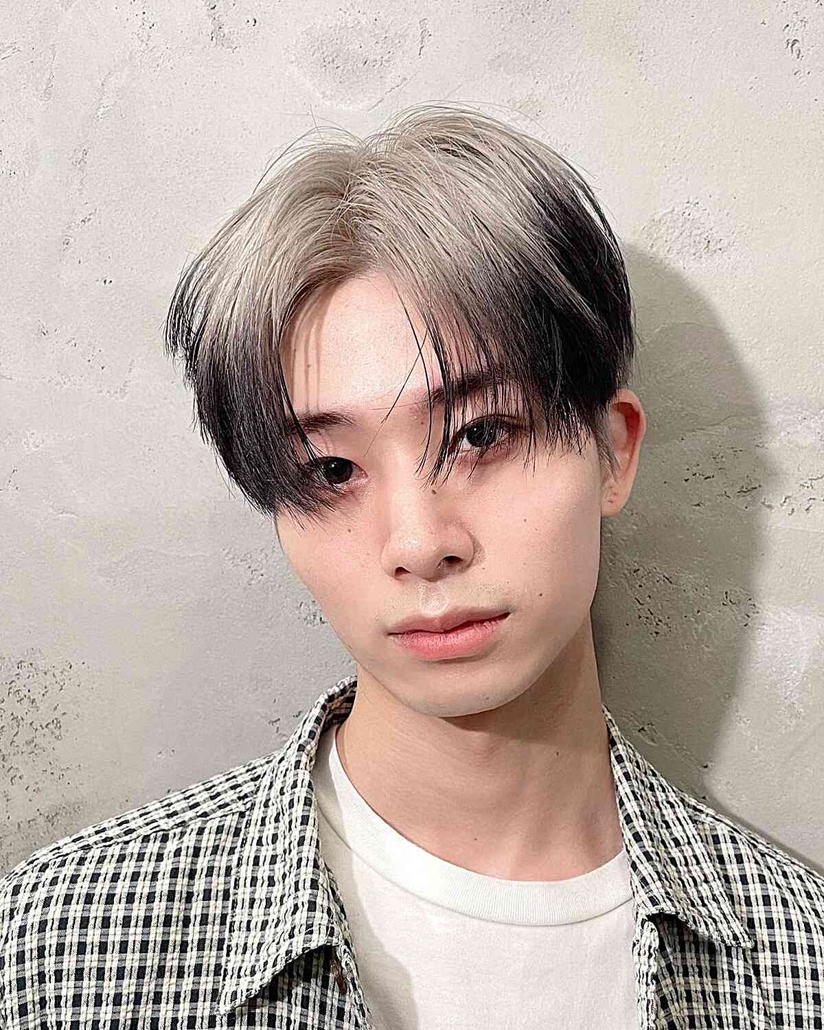 Men's Two-Toned Hair with Kpop Middle Part Style