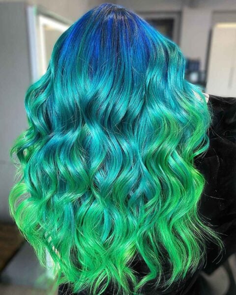 32 Hottest Mermaid Hair Color Ideas (Pictures for 2024)