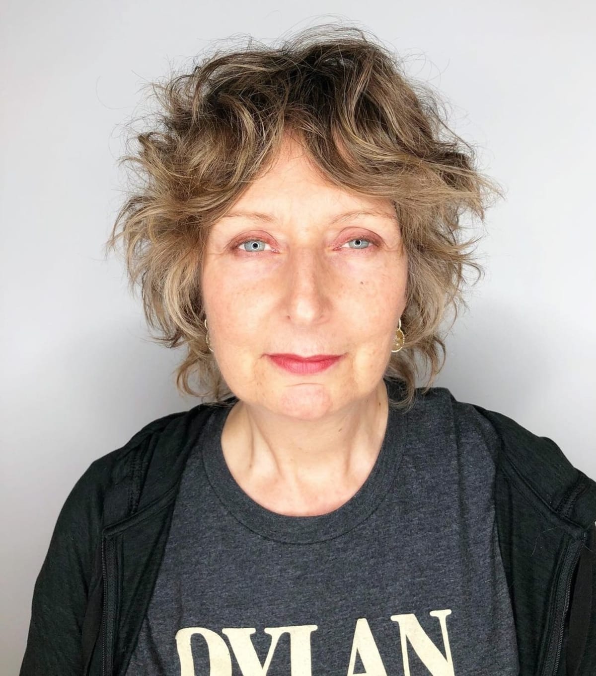 Messy bob for a 70-year-old woman