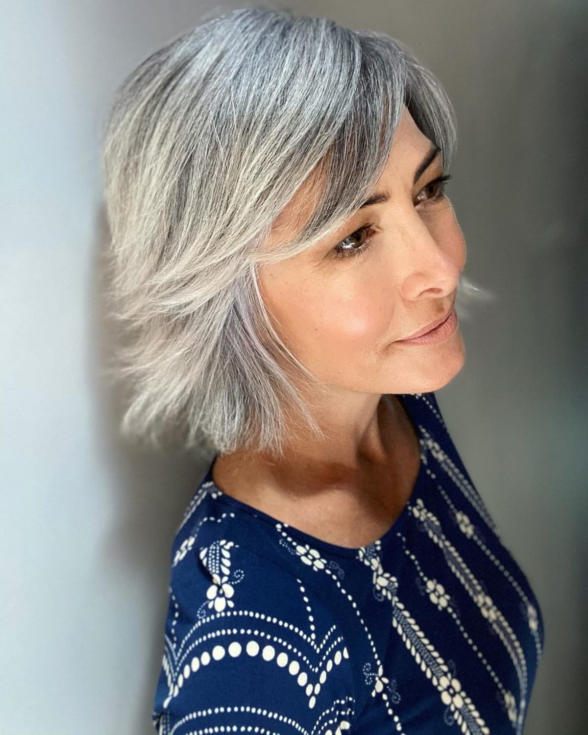 Messy bob for grey-haired women