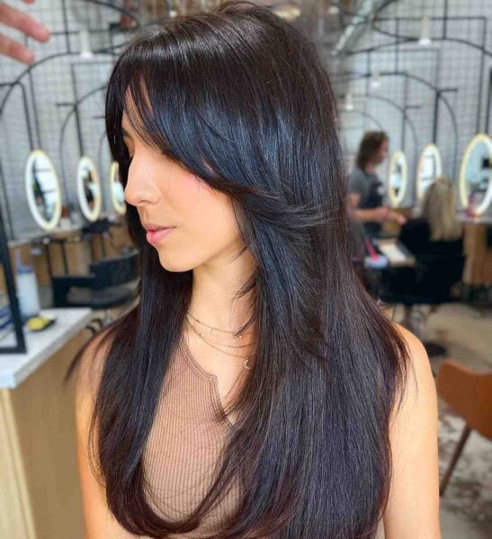 31 Modern Feather Cut Hair Ideas Women Are Getting