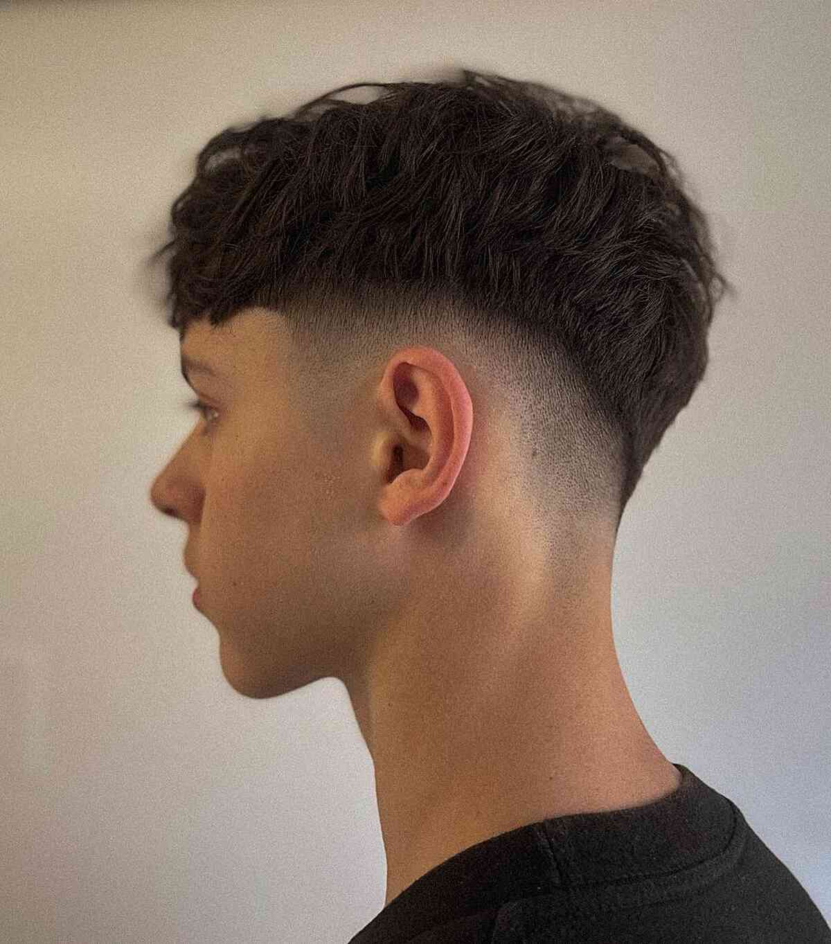 Messy French Crop with Low Skin Fade for Young Men