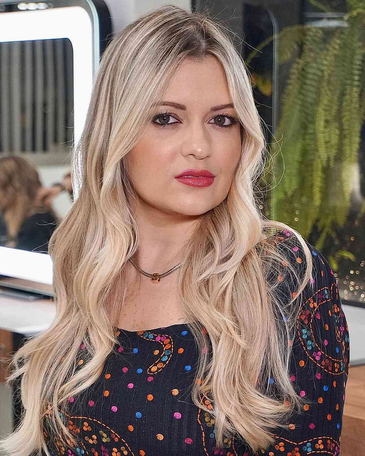 Messy Long Blonde Waves for Women
