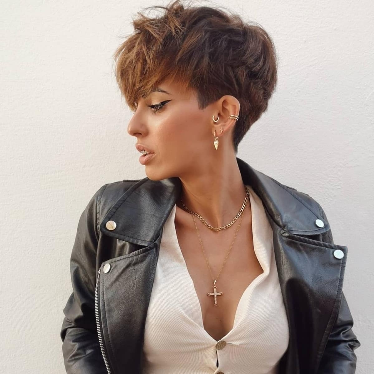 16 Short Hairstyles for Thick Hair | Olixe - Style Magazine For Women
