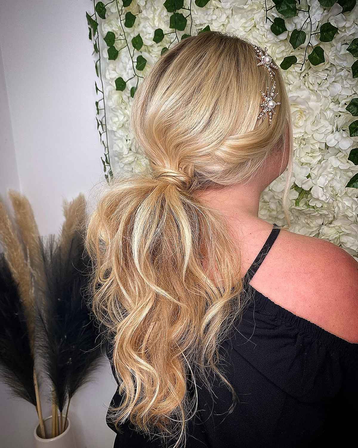 Blonde Messy Waves on a Long Ponytail