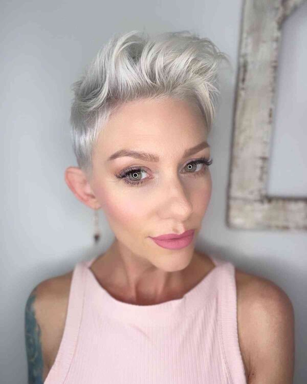 39 Age-Defying Pixie Cuts for Women Over 40 Looking for a Cute Hairdo