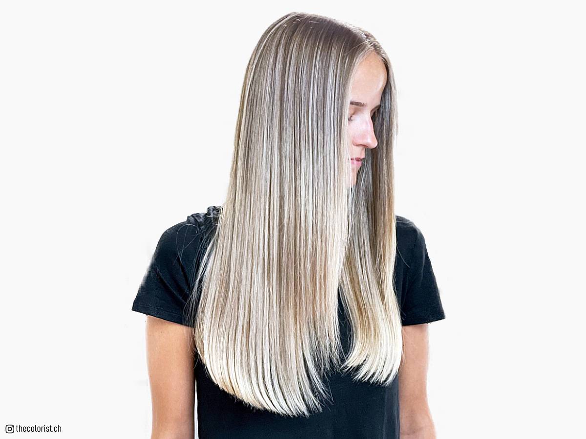 Most attractive blonde balayage on straight hair