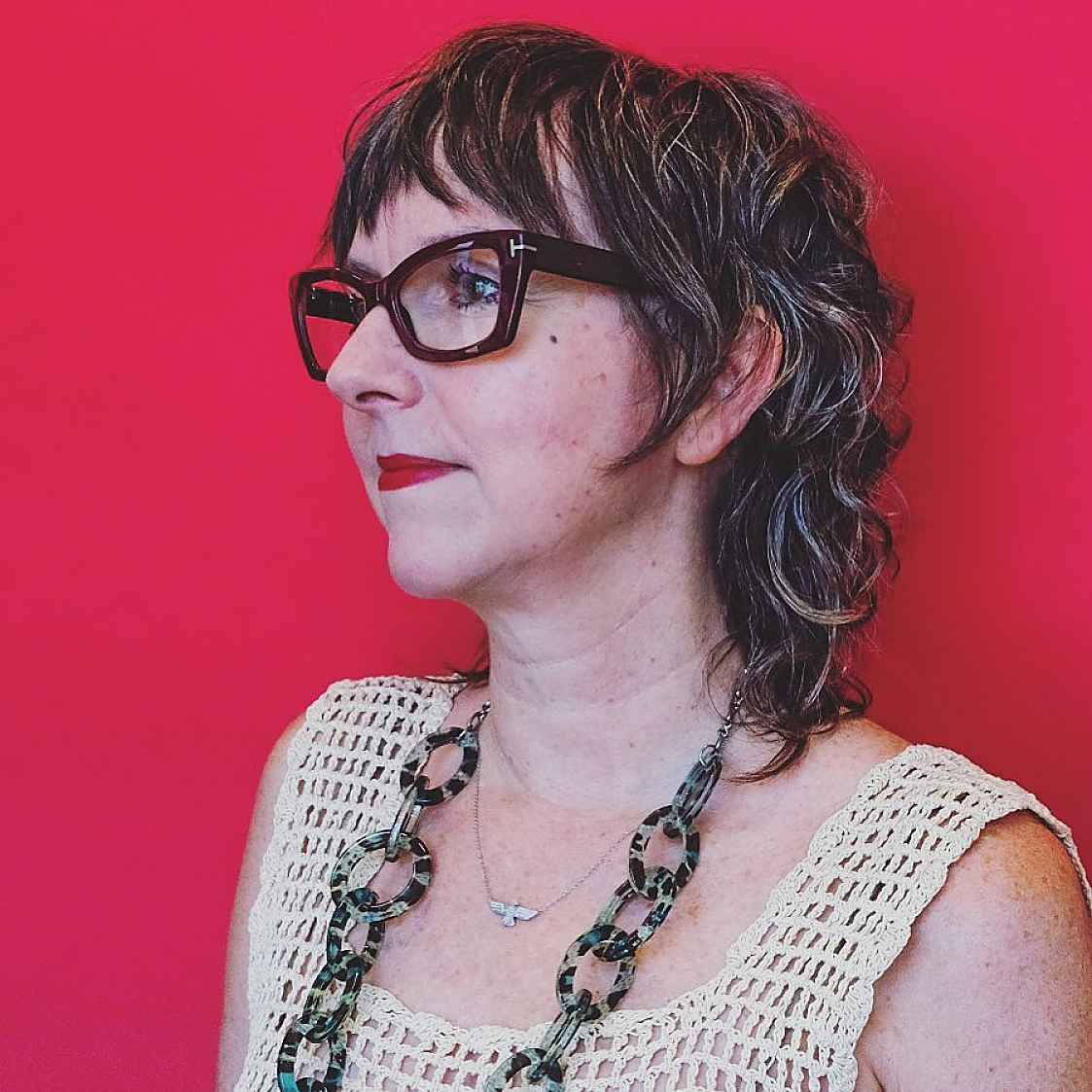stylish shaggy haircut for mature ladies