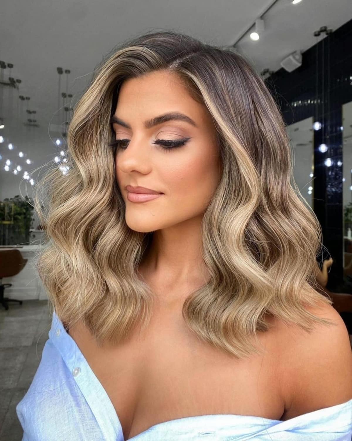 Beautiful Medium-length soft waves for bridesmaid