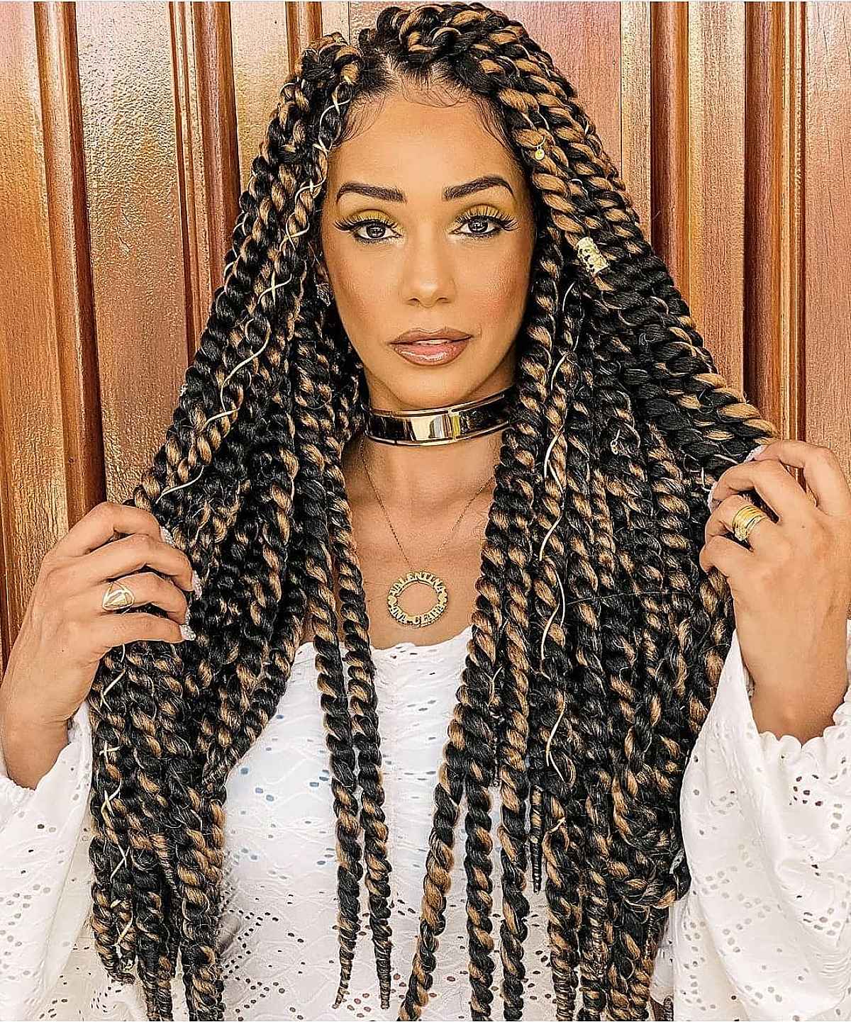 Beautiful Twist Senegalese Braids for Black Ladies