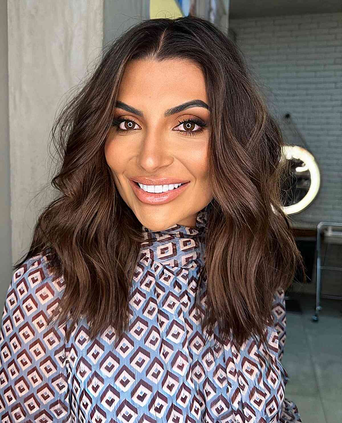 Medium Wavy Brunette Glam Look