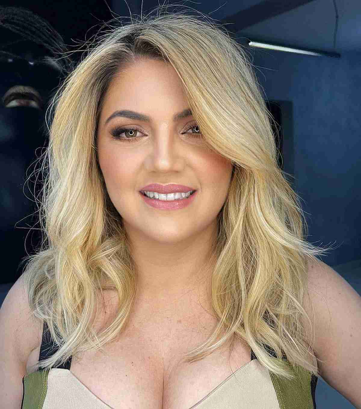 Trendy Blonde Side-Parted Medium-Length Haircut with Layers