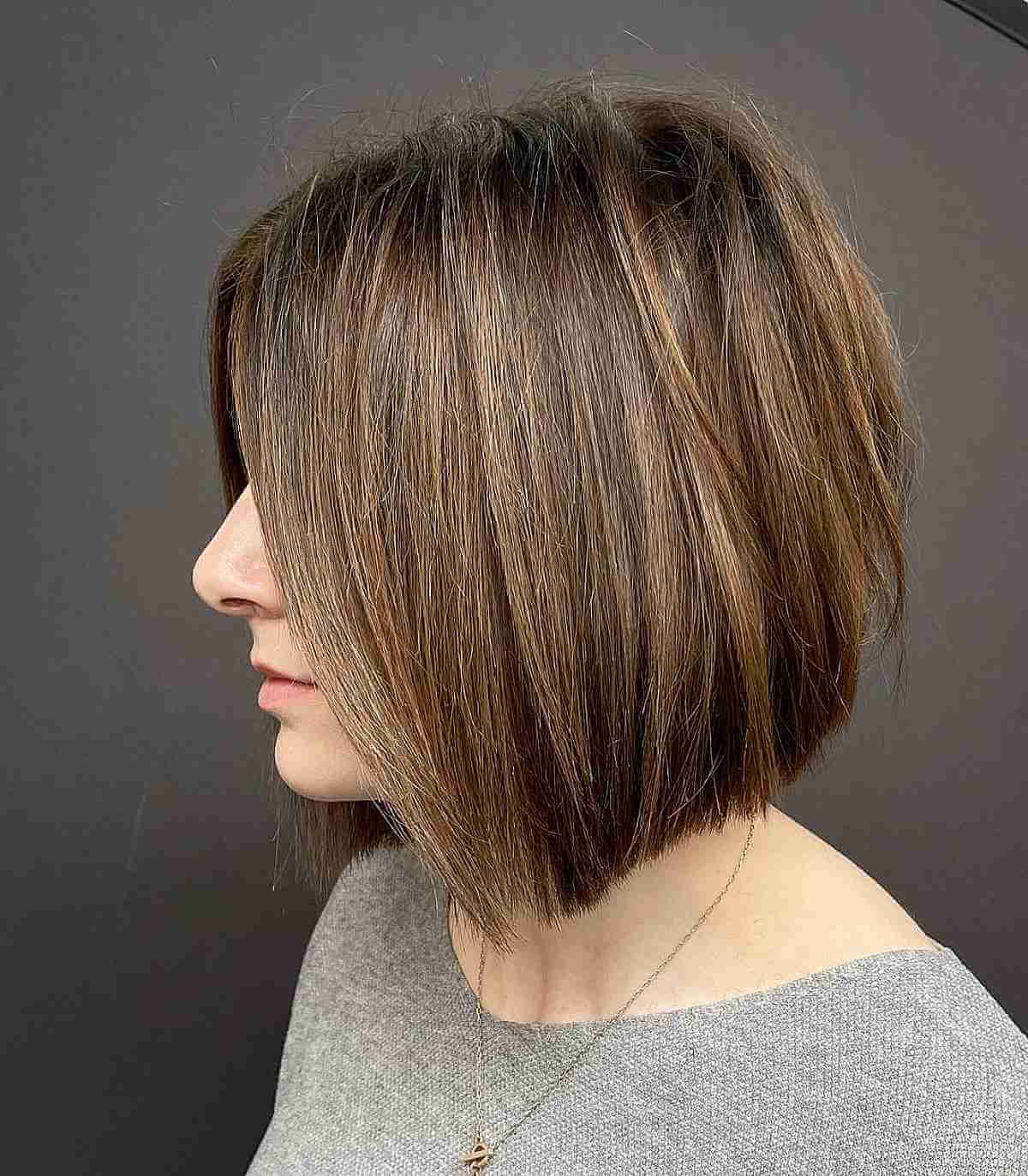 Casual Wavy Brunette Concave Bob