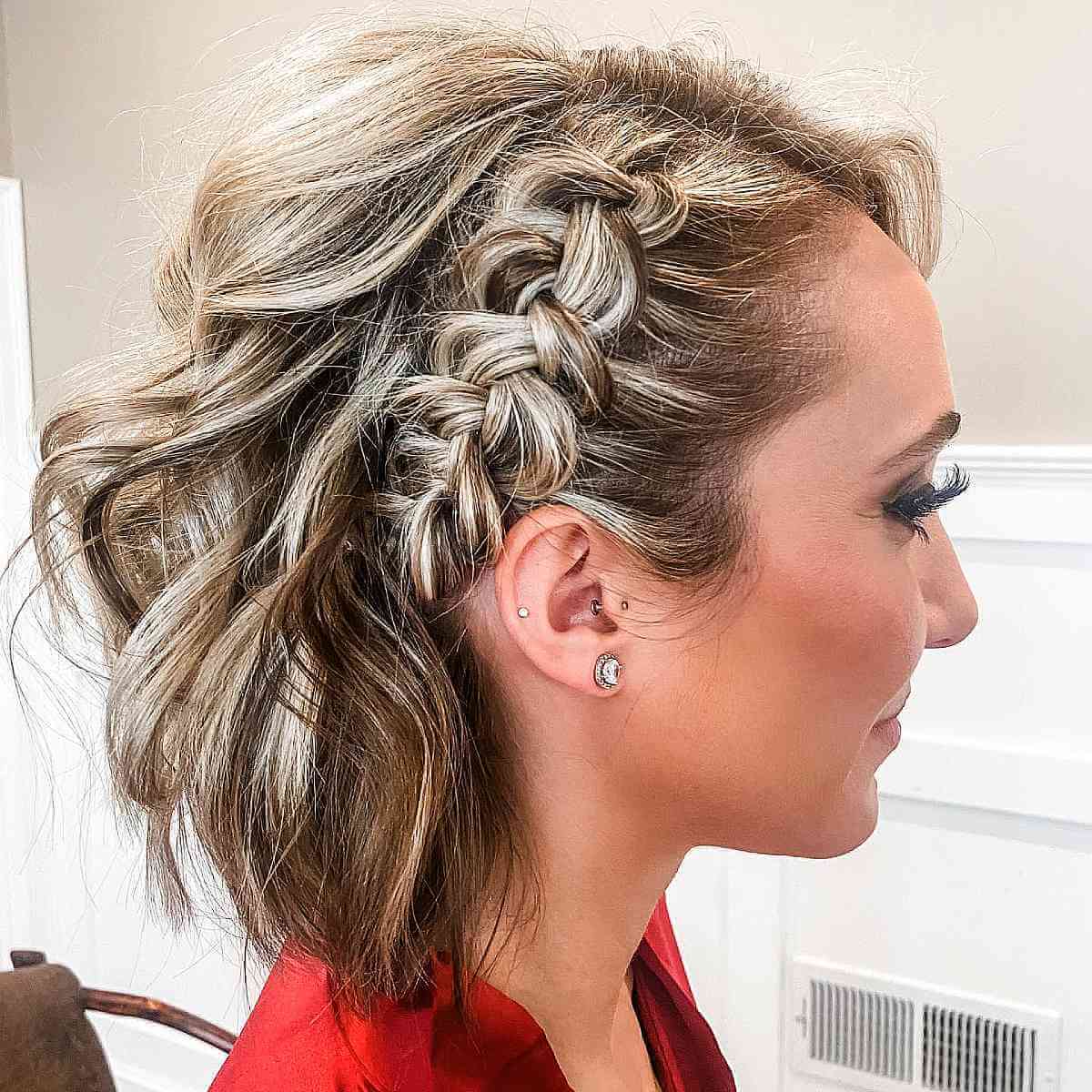 Charming Bridal Hairdo