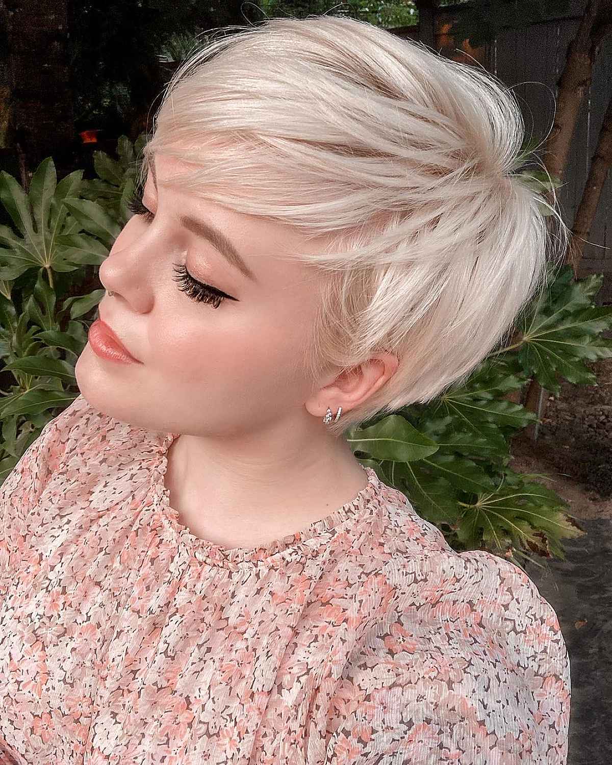 Charming pixie haircut for fine hair