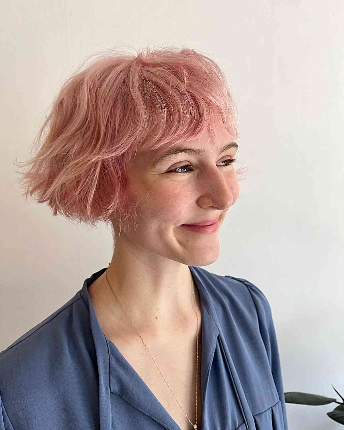 Charming Rose Gold Ear-Length Wispy Bob