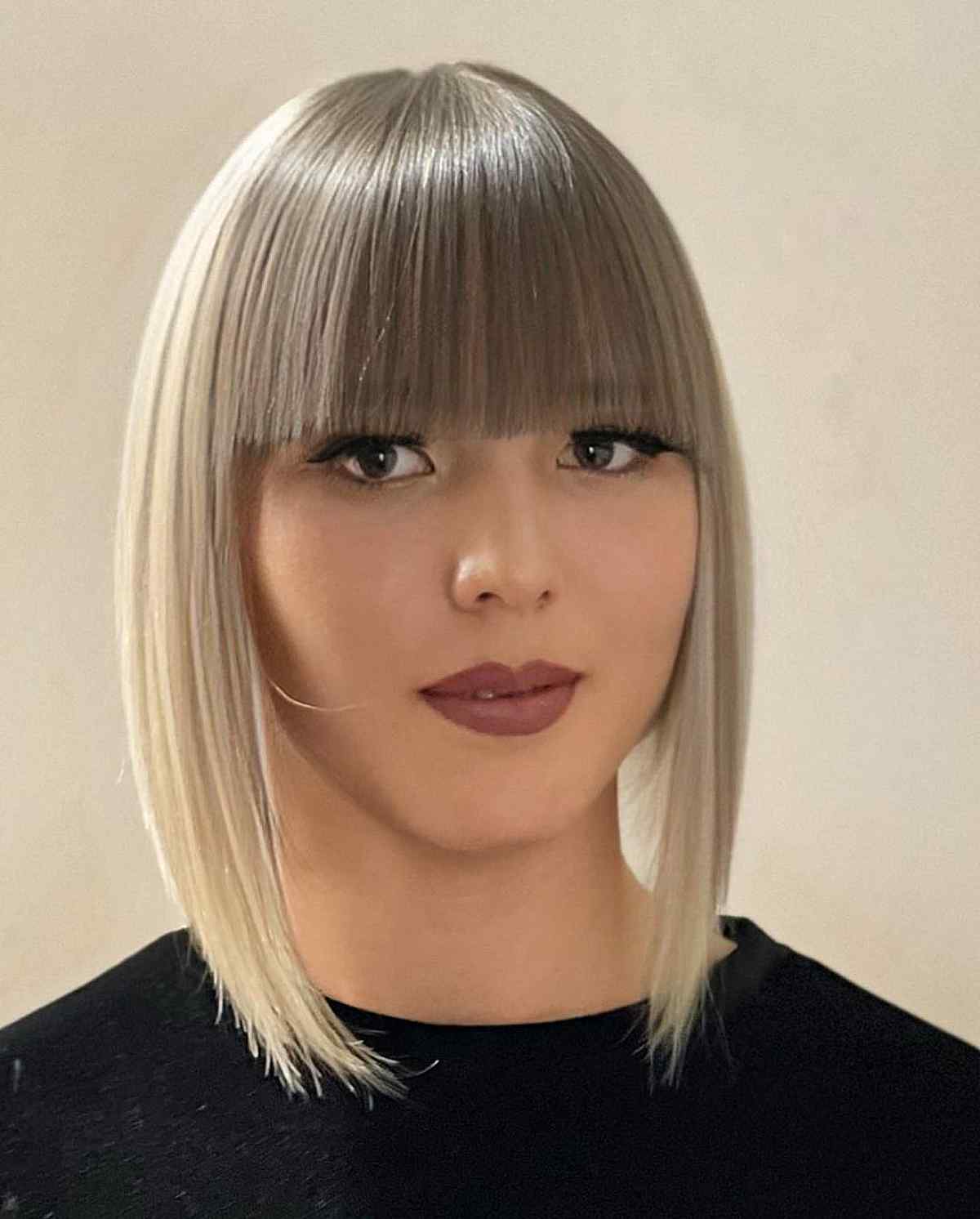 Chic A-Line Long Bob Hairstyle with Bold Fringe