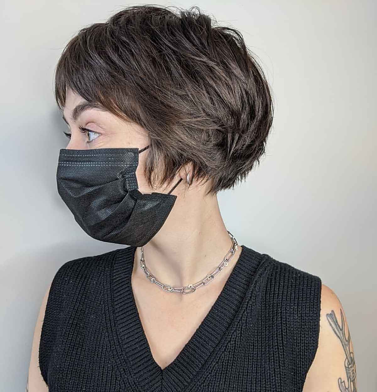 Chic Bixie Hair with Layered Blending