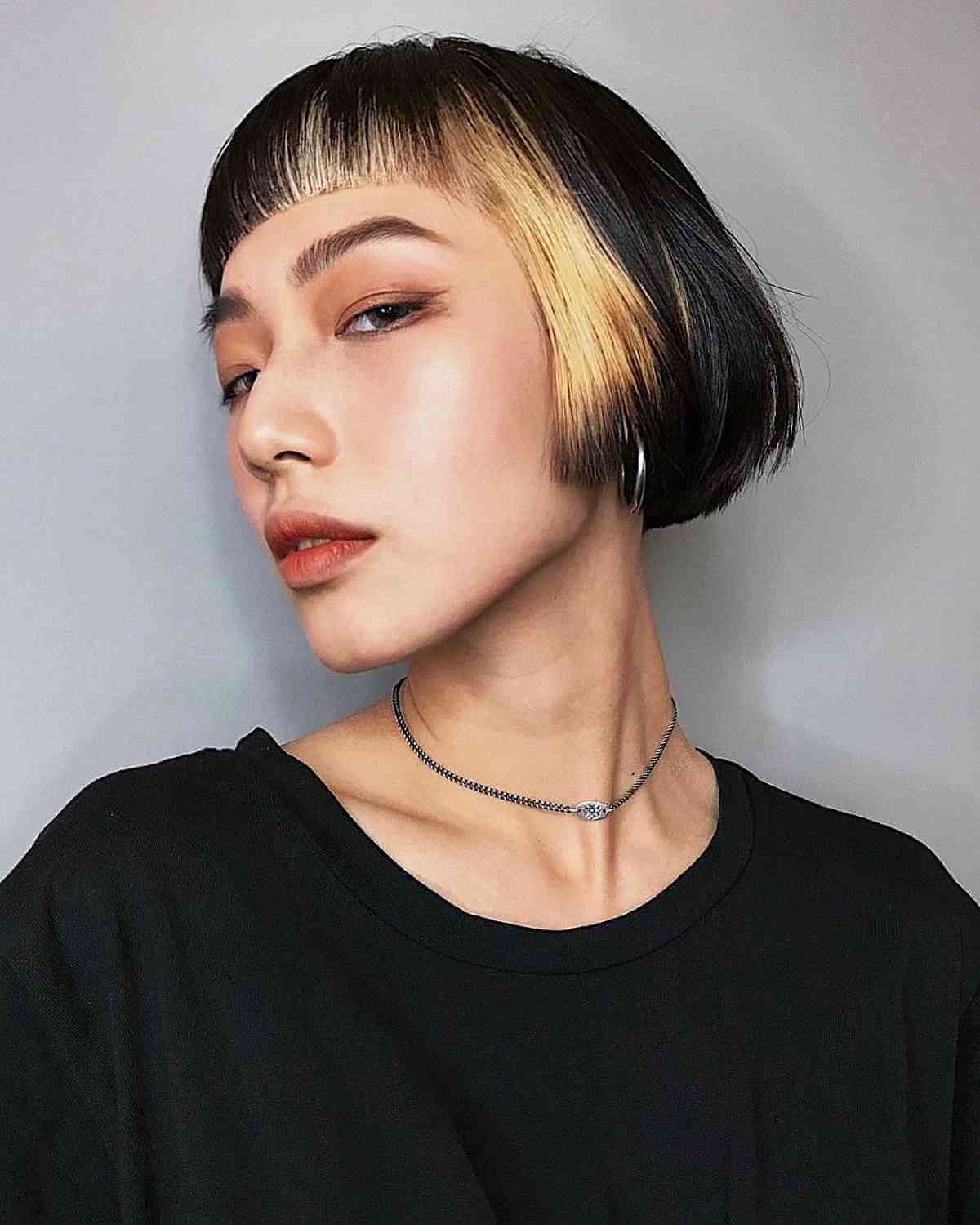 Chic Ear-Length Boxed Bob with Micro Bangs