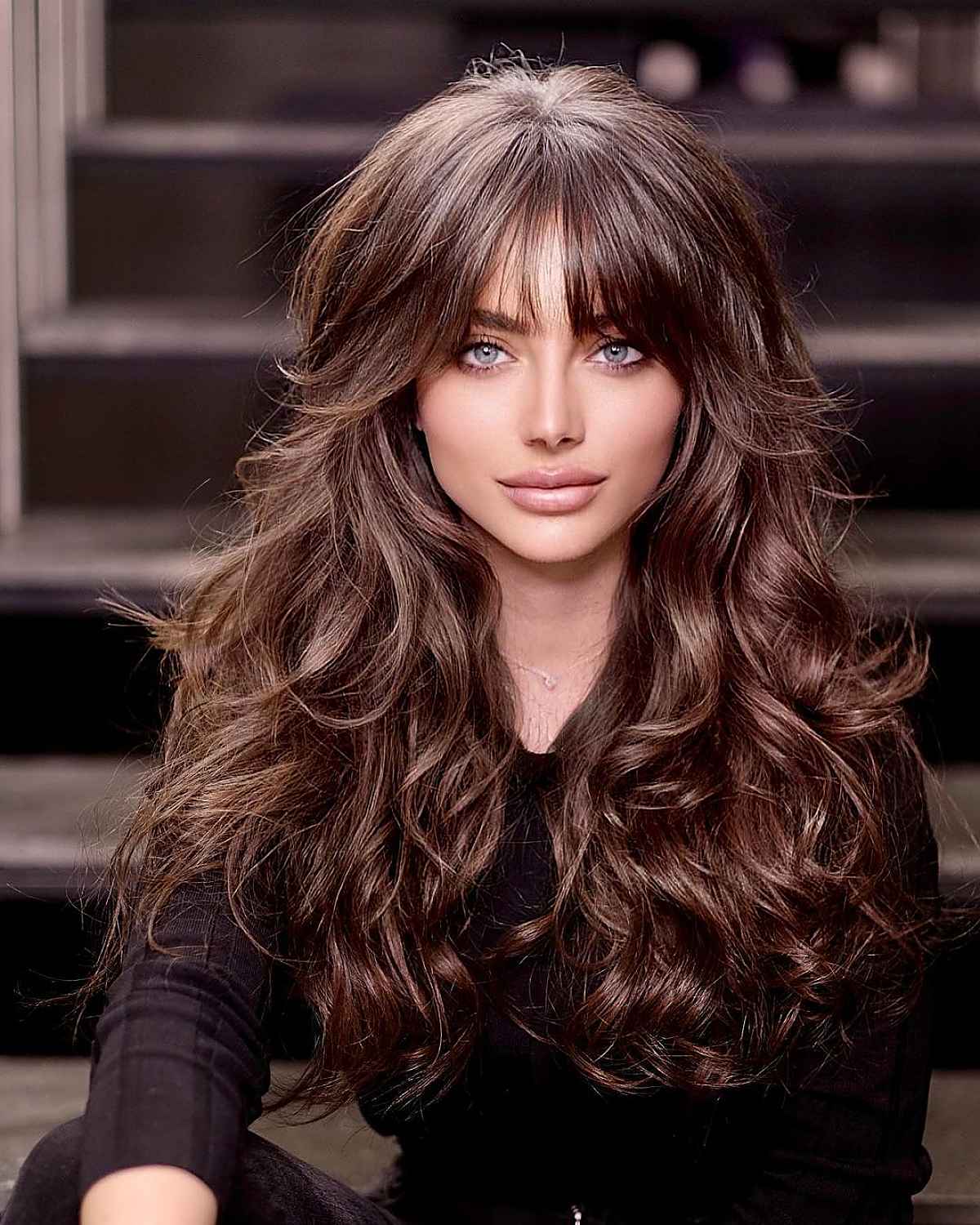 Chic Feathered Curtain Bangs