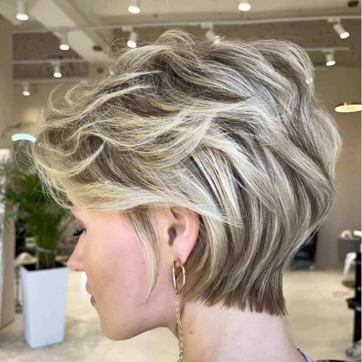 Short Chic Feminine Pixie Cut for Thick Hair