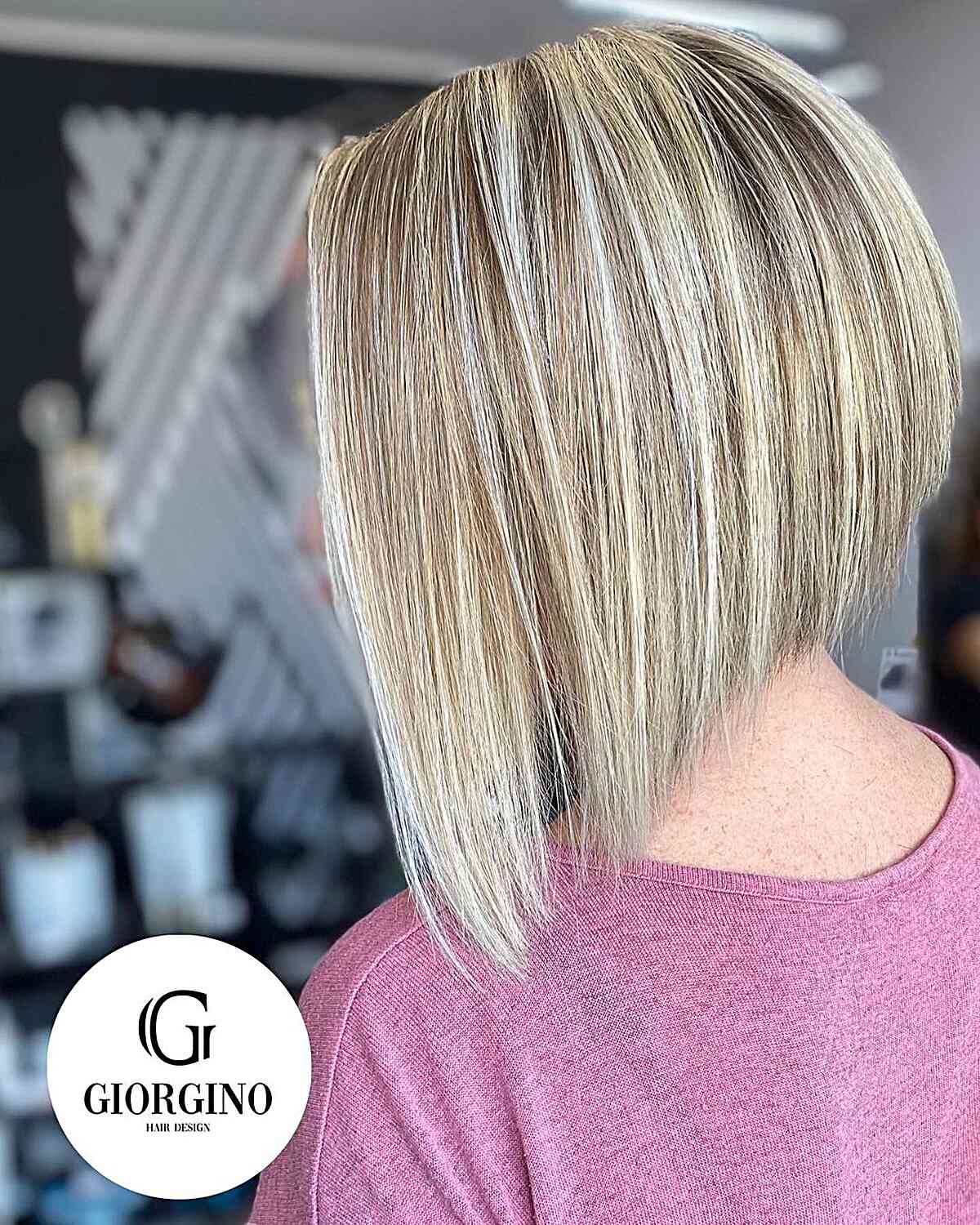 Chic Inverted Bob with Sandy Blonde Highlights