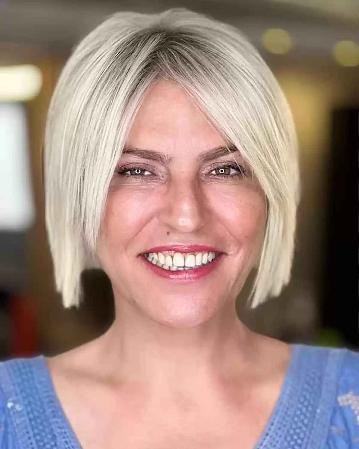 Chic Jaw-Length Blonde Bob for Women Over Fifty
