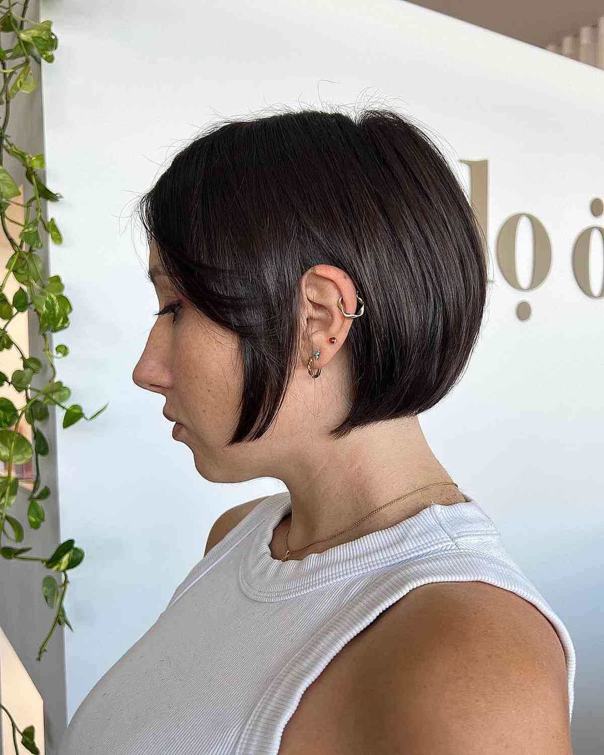 Chic And Edgy Jaw-Length Bob on Straight Hair